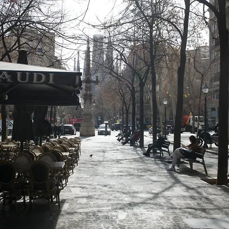 Gaudi-sant Pau ברצלונה